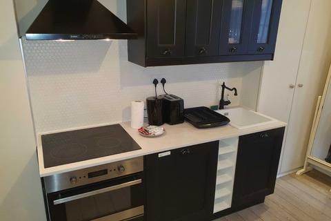 Studio to rent, Gloucester Place, London NW1