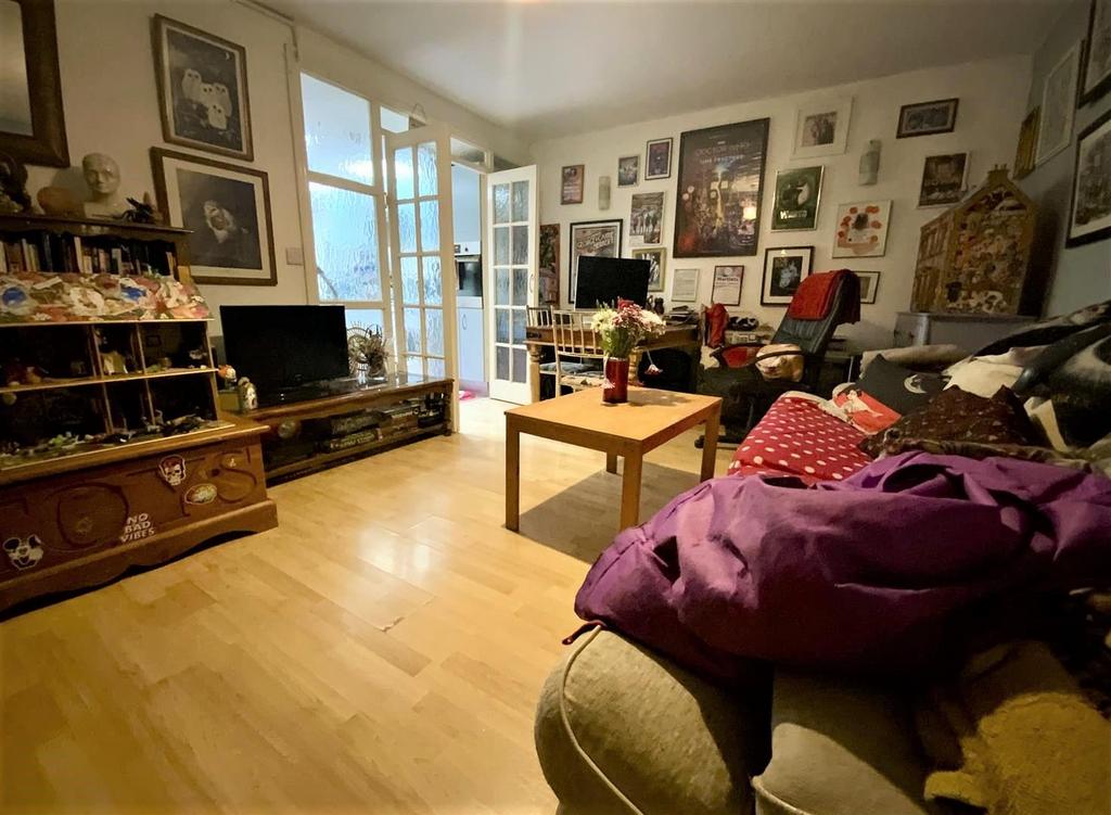 Lounge.jpg