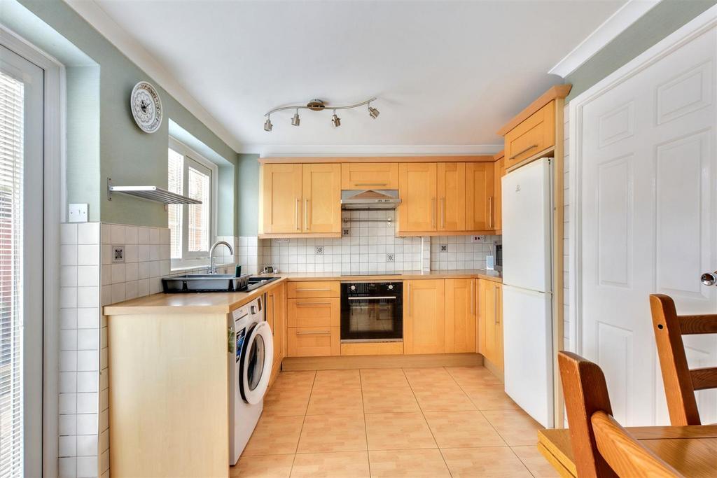 Kitchen 1.jpeg
