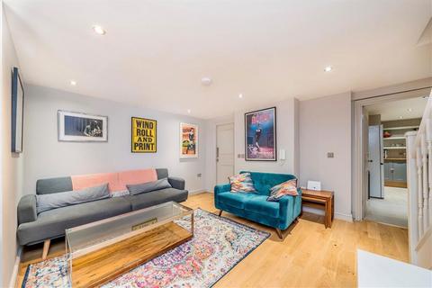 Flat 1, 52 Cyprus Street, London, E2 0NN
