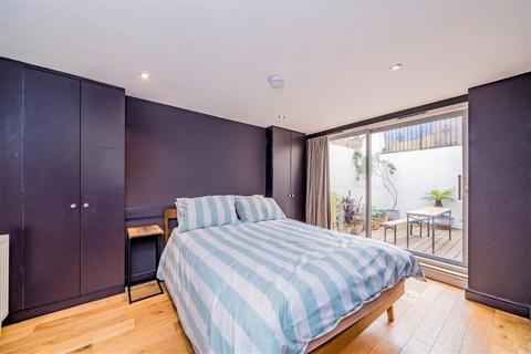 Flat 1, 52 Cyprus Street, London, E2 0NN