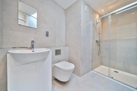 2 bedroom duplex for sale, Askew Road, London, W12