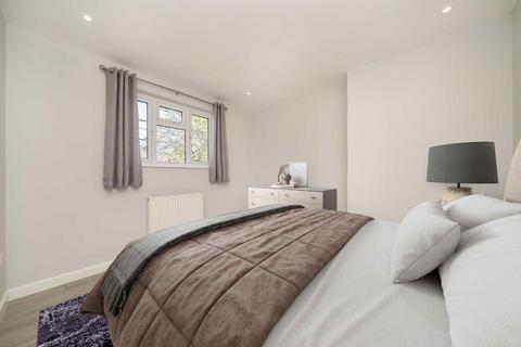 3 bedroom house for sale, Buckingham Road, Richmond TW10