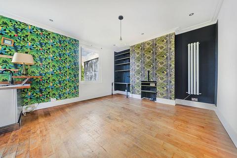 undefined, Ravensbourne Park, Catford, London, SE6