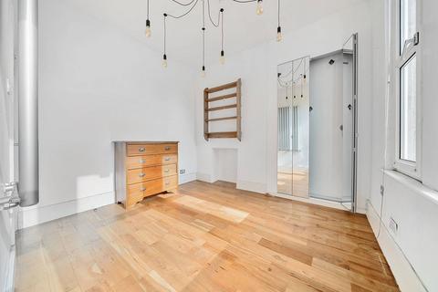 undefined, Ravensbourne Park, Catford, London, SE6