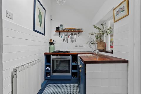 44 Albert Road, London, SE20 7JW