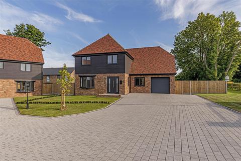 4 bedroom detached house for sale, Mulberry Mews, Sandwich Road, Whitfield, Dover