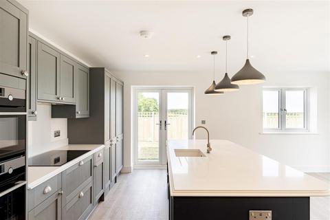 4 bedroom detached house for sale, Mulberry Mews, Sandwich Road, Whitfield, Dover