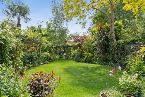 6 bedroom detached house for sale, Teignmouth Road, London,NW2