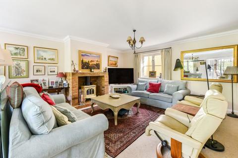 Hart Cottage Farnham Road, Petersfield, GU32 2AP