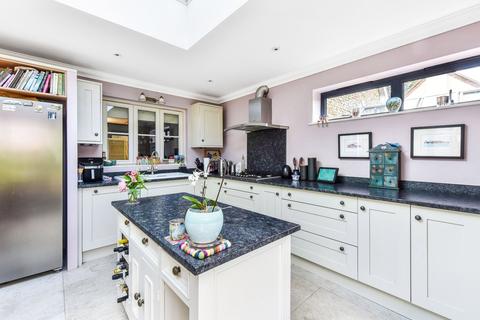 Hart Cottage Farnham Road, Petersfield, GU32 2AP