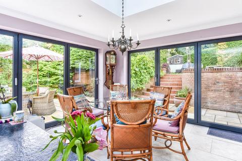 Hart Cottage Farnham Road, Petersfield, GU32 2AP