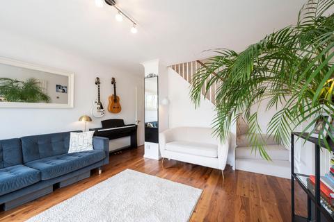 30 Alpine Road, Walton-on-thames, KT12 2NH