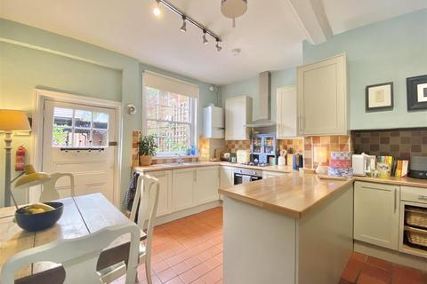3 bedroom house for sale, Broad Street