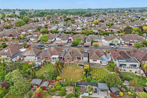 2 bedroom bungalow for sale, Brettenham Drive, Thorpe Bay, Essex, SS1