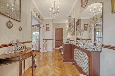 2 bedroom bungalow for sale, Brettenham Drive, Thorpe Bay, Essex, SS1