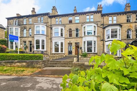 Kings Road, Harrogate, HG1