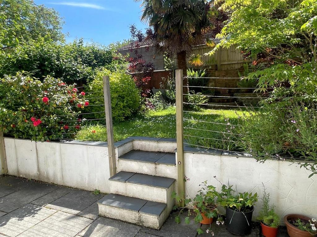 South Facing Garden
