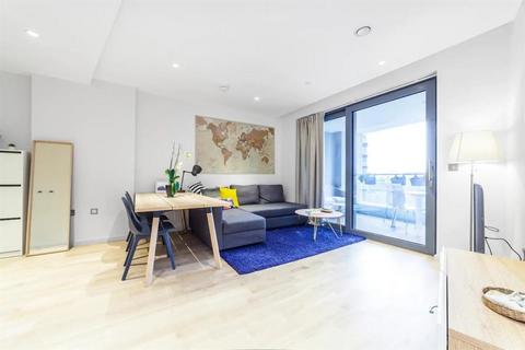 2 bedroom flat for sale, Onyx Apartments, London N1C