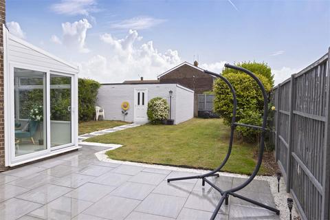 42 Chilgrove Close, Goring By Sea, Worthing, BN12 6NG