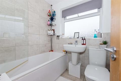 42 Chilgrove Close, Goring By Sea, Worthing, BN12 6NG