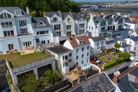 undefined, Bruce Lane, St. Peter Port, Guernsey
