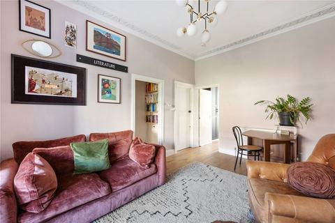 Flat 2, 36 Albion Road, London, N16 9PH