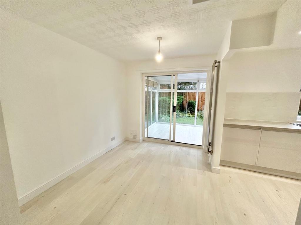 Dining Area.jpg