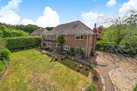 5 bedroom detached house for sale, Swiss Close, Wrecclesham, Farnham, GU10