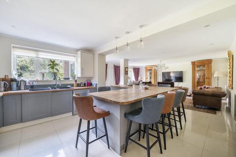 5 bedroom detached house for sale, Swiss Close, Wrecclesham, Farnham, GU10