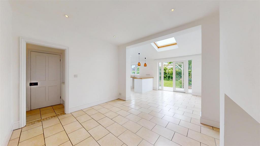 Hafren Road 24 Dining Area 2.jpg