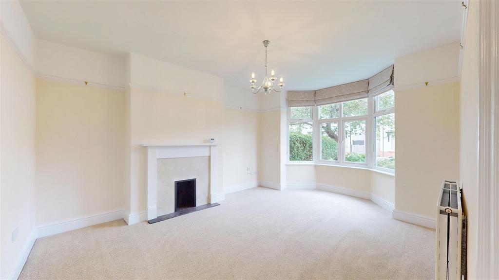 Hafren Road 24 Living Room.jpg