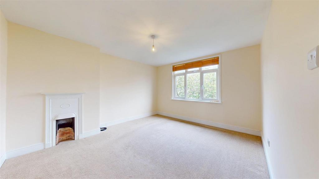 Hafren Road 24 Bedroom One.jpg