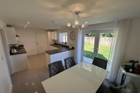 5 bedroom property for sale, Thornton Drive, Hesketh Bank, Preston