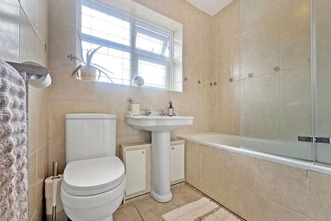 3 Jefferies Way, Stanford-le-hope, SS17 7DT