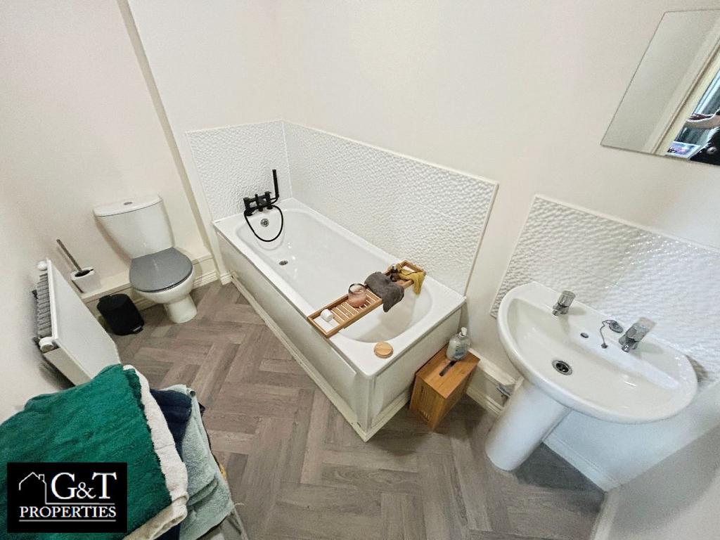 Family bathroom