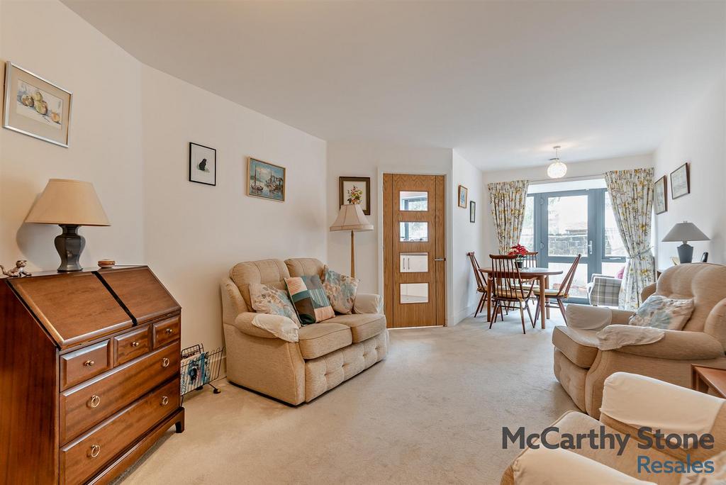8649107-interior10-800.jpg