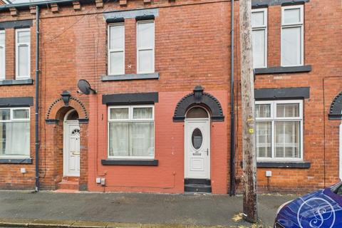 3 bedroom terraced house for sale, Victoria Grove., Leeds