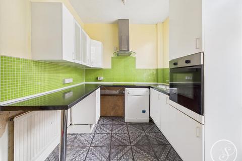 3 bedroom terraced house for sale, Victoria Grove., Leeds