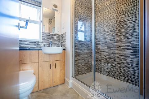 32 Bryony Way, Attleborough, NR17 1QL
