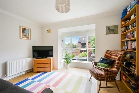 11 Farriers Road, Epsom, KT17 1LP