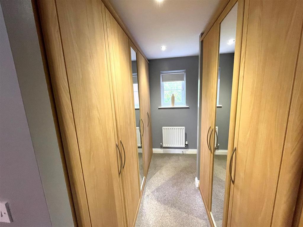 Dressing Area.jpg