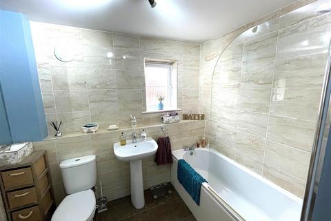 42 Capheaton Way, Seaton Delaval, Whitley Bay, NE25 0FE