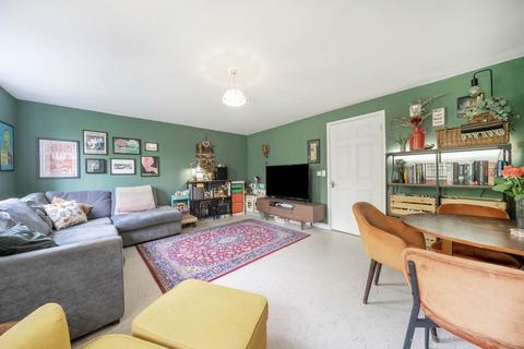 81 Otter Close, London, E15 2PT
