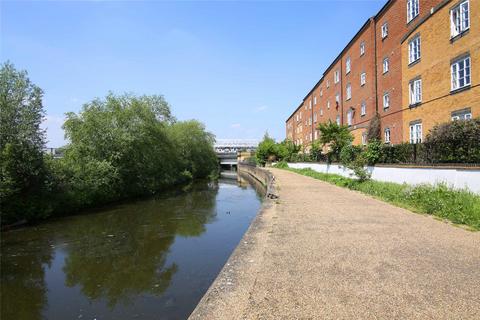 81 Otter Close, London, E15 2PT