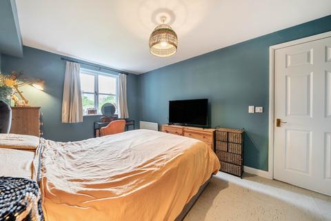 81 Otter Close, London, E15 2PT
