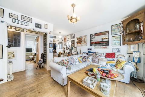 5 Willow Way, Sunbury-on-thames, TW16 6BT