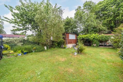 5 Willow Way, Sunbury-on-thames, TW16 6BT