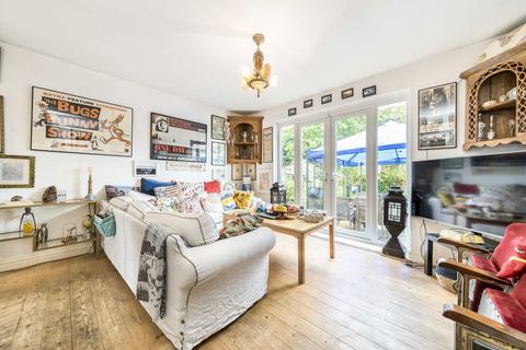 5 Willow Way, Sunbury-on-thames, TW16 6BT