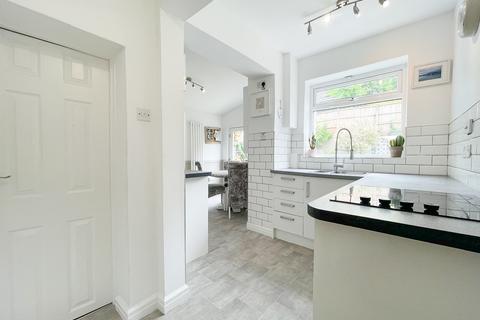 3 bedroom semi-detached house for sale, The Crescent, Bredbury